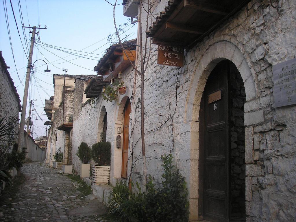 Guesthouse & Hostel Lorenc Berat Exterior photo